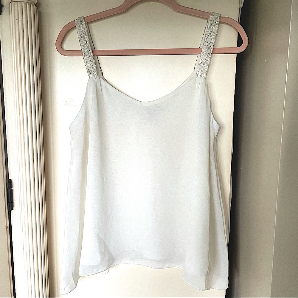 🦩White Chiffon beaded sleeveless Tank Top
